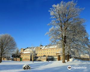 香港-霍森斯 機票酒店 自由行