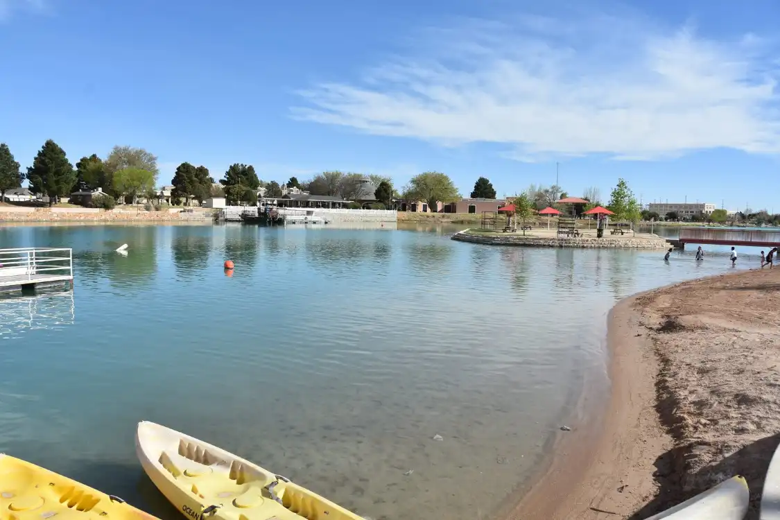 Hotels near Lake Carlsbad Recreation Area