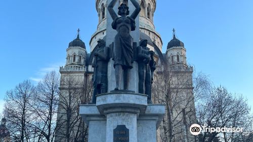 Avram Iancu Monument