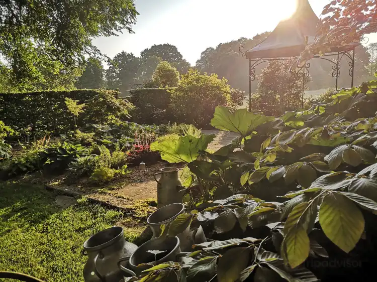 Hotels in Isigny-le-Buat