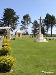 Cimetière Militaire Britannique de Bazenville