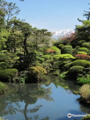 本間美術館庭園