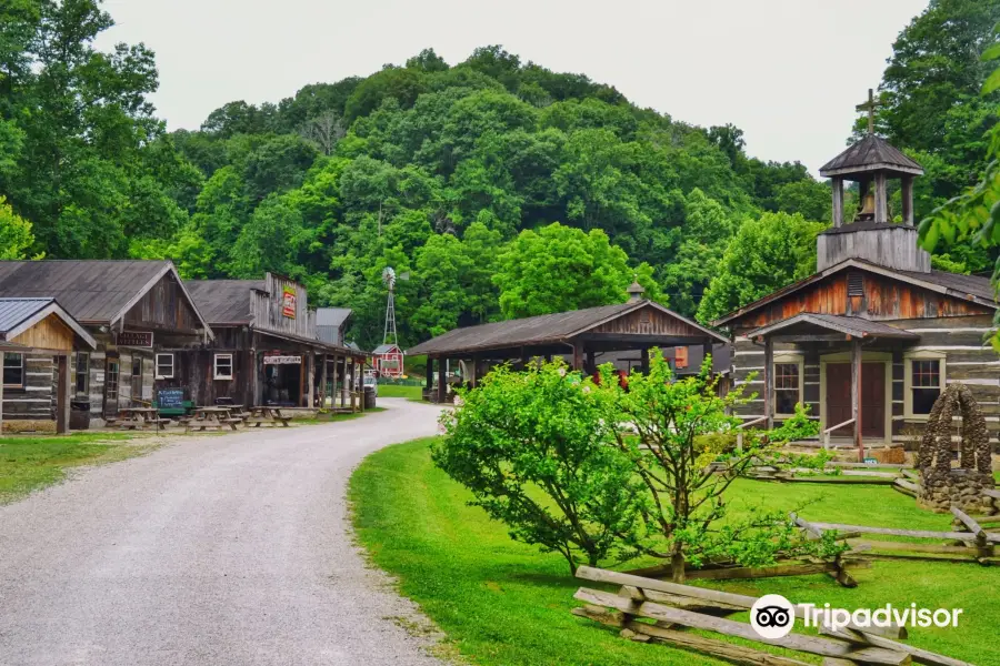 Heritage Farm Museum and Village