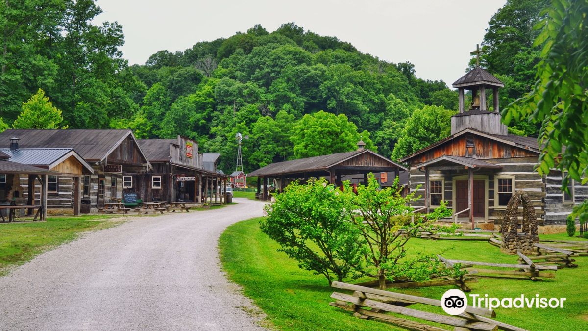 Heritage Farm Museum & Village