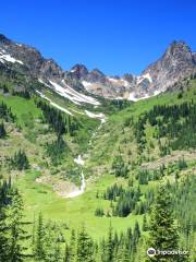 Washington Pass Overlook