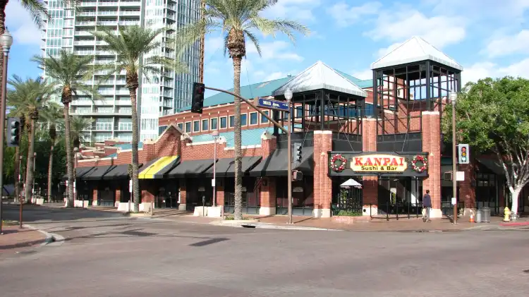 Hotels near Mill Avenue District