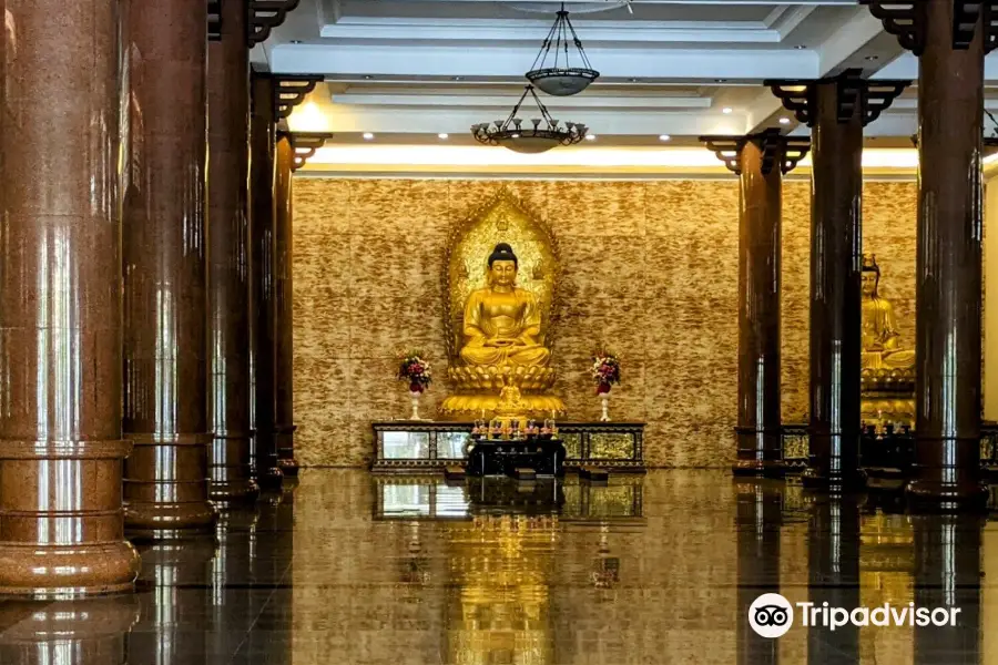 Maha Vihara Maitreya Cemara Asri