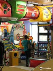 Chuck E Cheese's