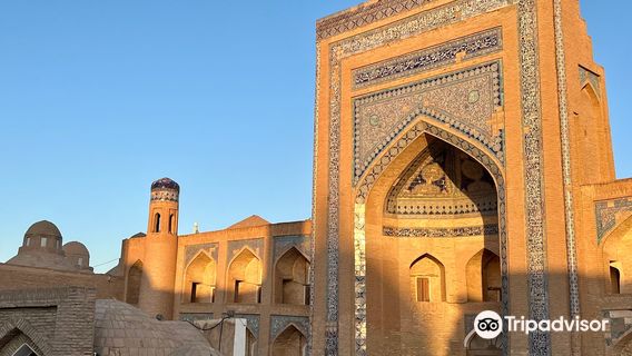 Alla Kuki Khan Madrasah
