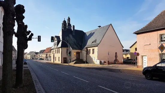 Alte Rathaus und St. Johannis Baptist Kirche