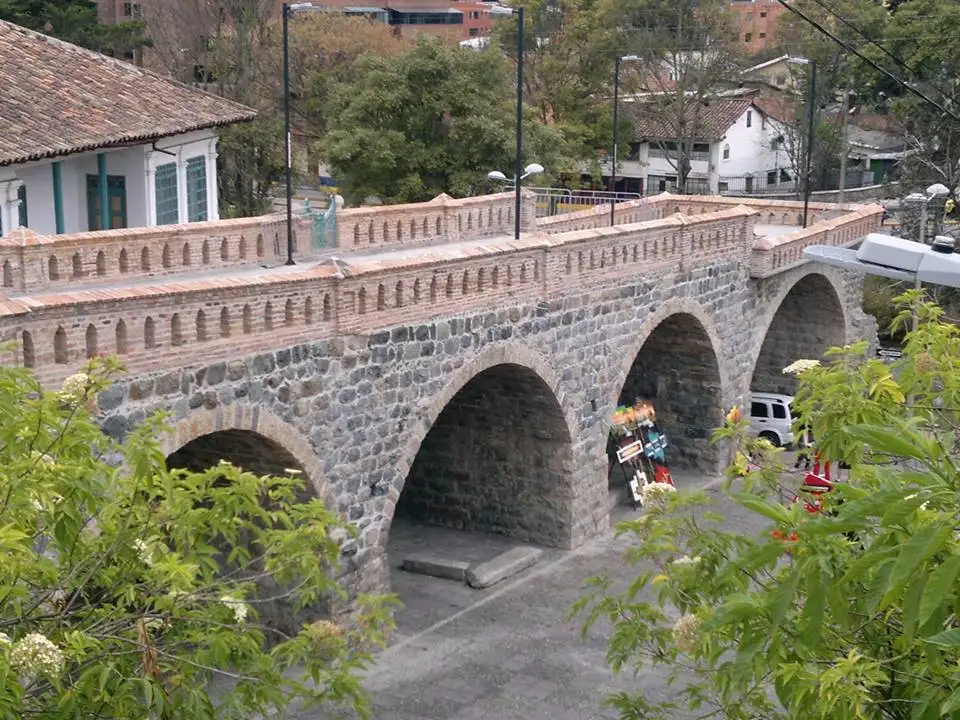 5_Puente Roto