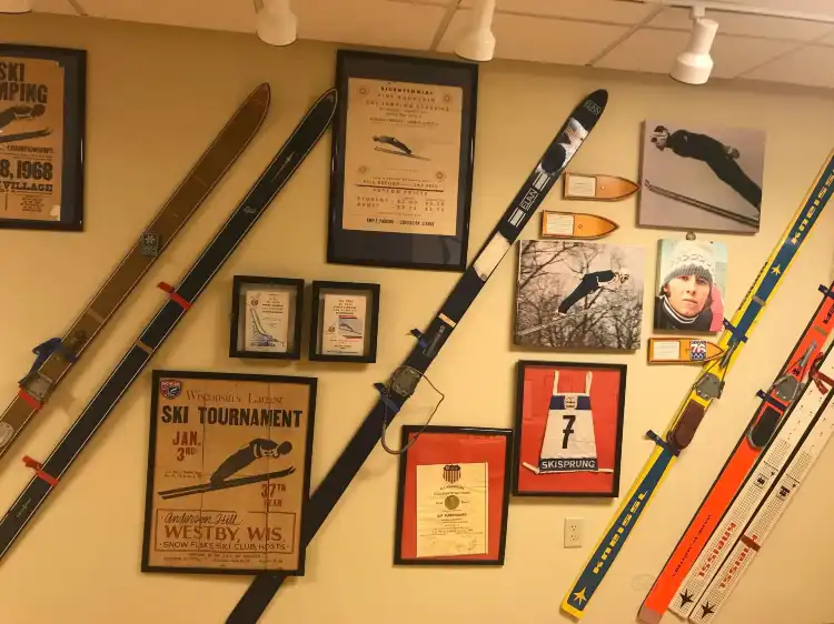 Hotels near The American Ski Jumping Museum and Hall of Fame