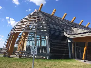 Aanischaaukamikw Cree Cultural Institute