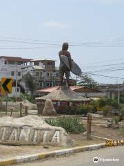 Monumento del Surfista