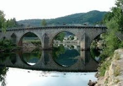 Pont Notre Dame XV eme , sur le Lot