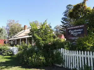 Customs House Museum