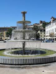 Piazza Arnolfo di Cambio