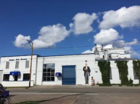 Stevens Point Brewery | Tap Room & Gift Shop