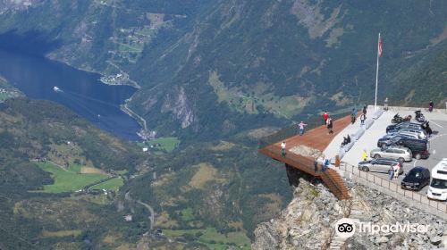 Geiranger Skywalk - Dalsnibba