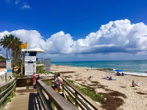 Hotels near Municipal Beach
