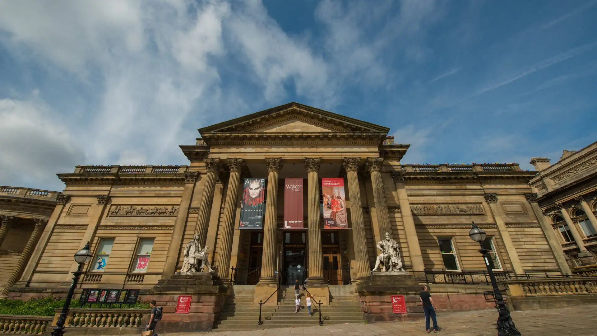 Hotels near Walker Art Gallery