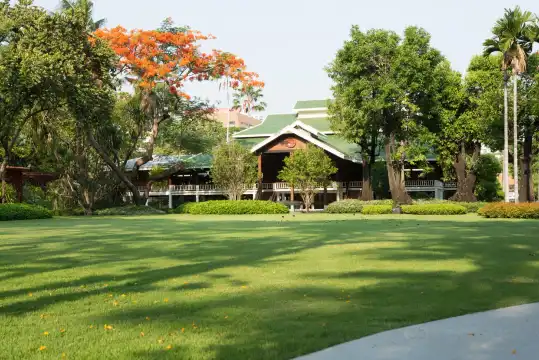 ナーイラート公園周辺のホテル