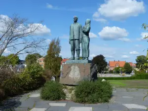 Emigrant Monument