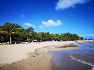 Golden Beach (Playa Dorada)