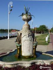 Memorial Fountain