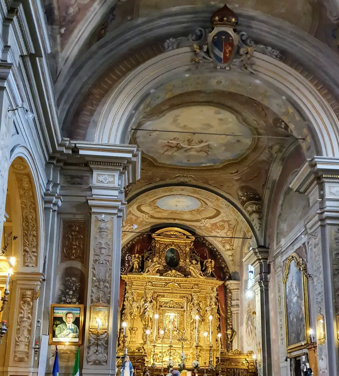 Hotels near Church of Saint Mary 'in Regola'