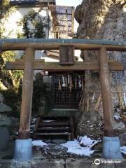 Tsukiiizumi Shrine