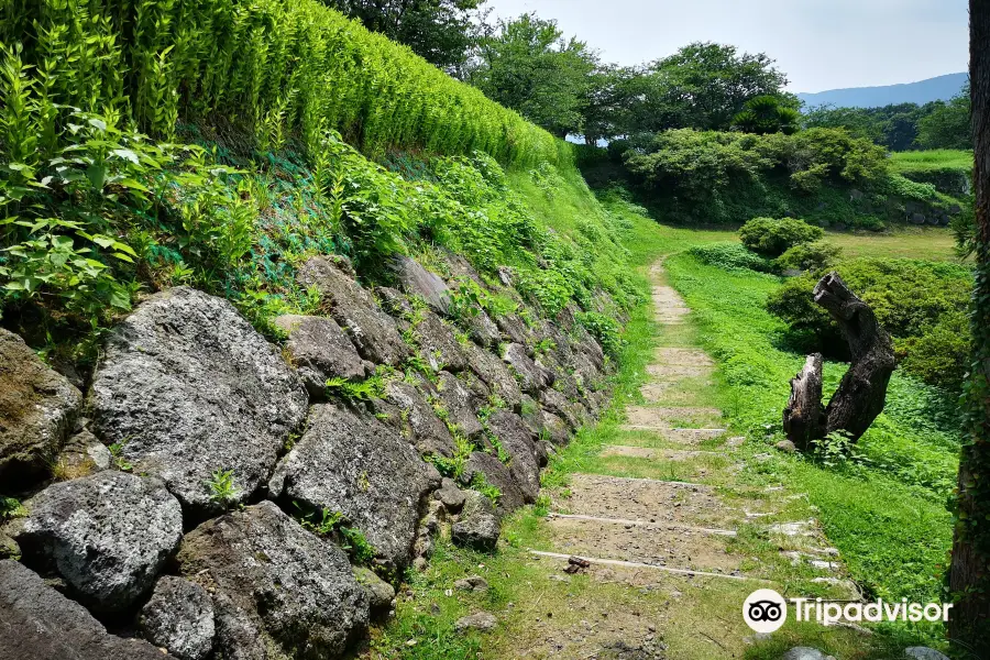 Harajō Castle Ruins