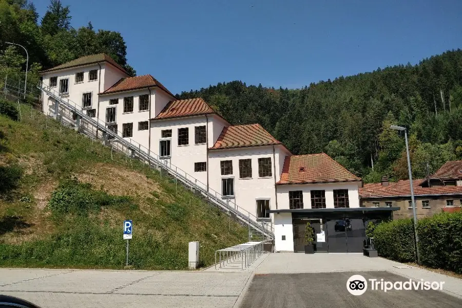 Junghans Terrassenbau Museum