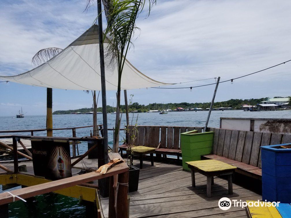 Barco Hundido Bar