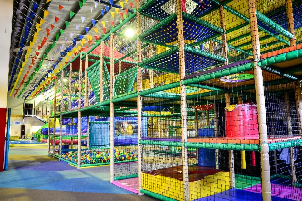2_Trampolini