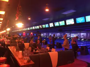 Bowlero Eden Prairie