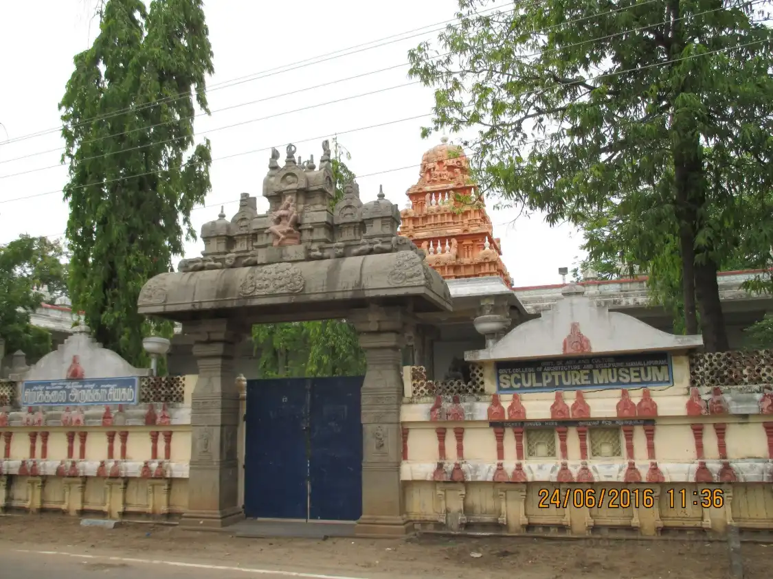 Hotels near Sculpture Museum