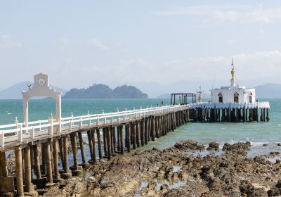 Wat Koh Phayam วัดเกาะพยาม