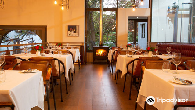 Rust en Vrede Wine Estate