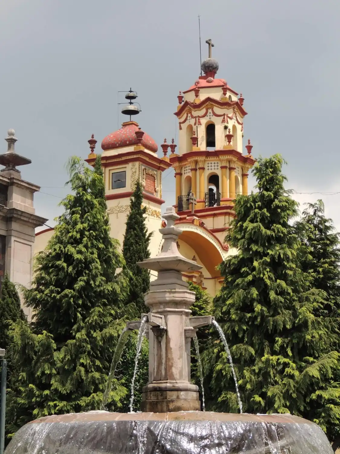 Hotels near Temple of Santa Veracruz