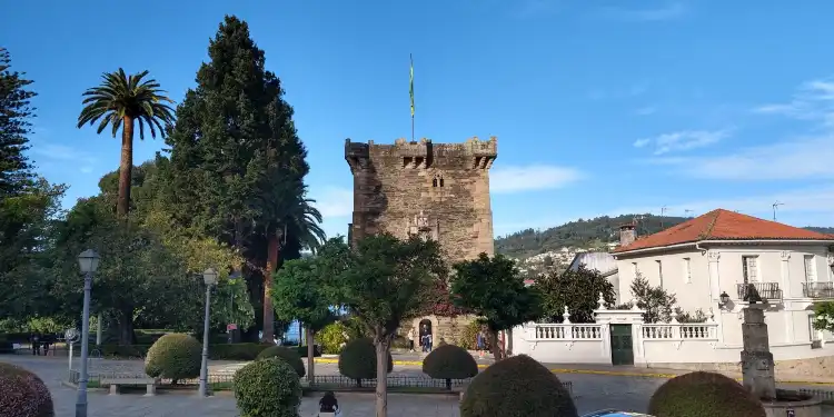 Hotels in Pontedeume