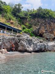 Spiaggia Grotta della Scala