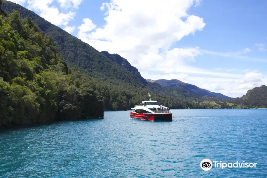 Queenstown Lake Cruise - Southern Discoveries