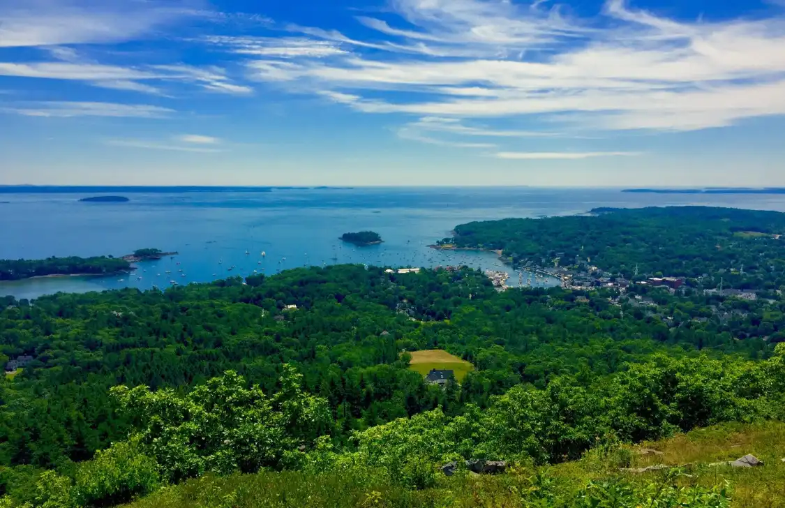 Отели рядом с достопримечательностью «Mount Battie»