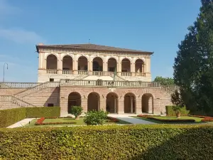 Villa dei Vescovi