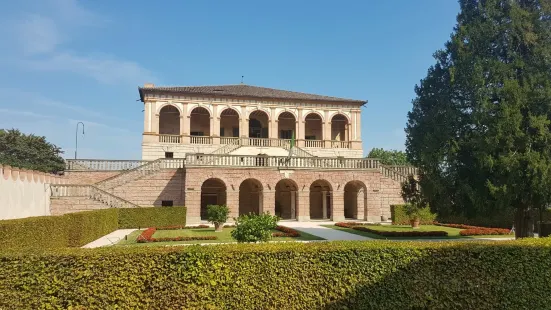 Villa dei Vescovi