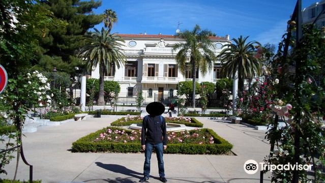 Bibliothèque Louis Nucéra