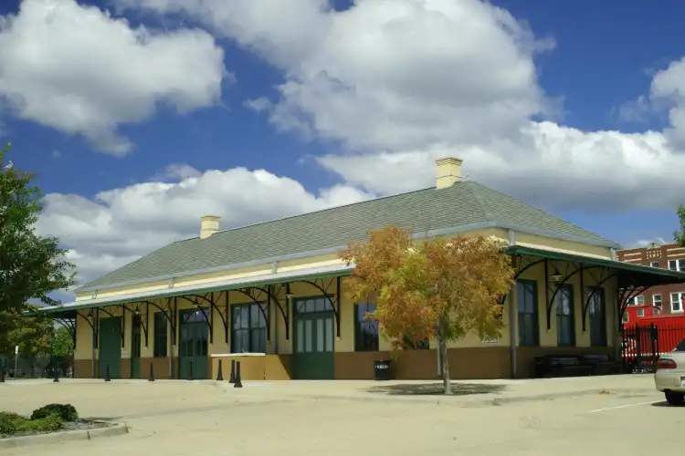 Hotels in Mineola
