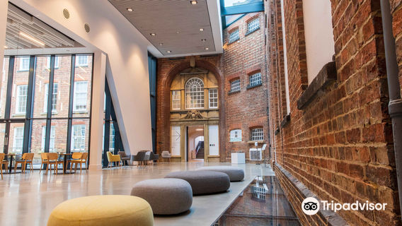 Northampton Museum and Art Gallery