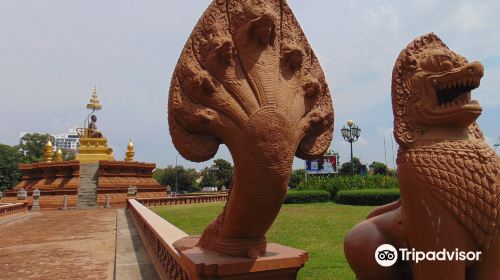 Statue of Samdech Choun Nath